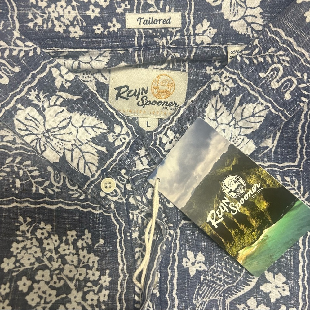 NEW! Reyn Spooner Lahaina Sailor Tailored Aloha Shirt - Picture 2 of 2